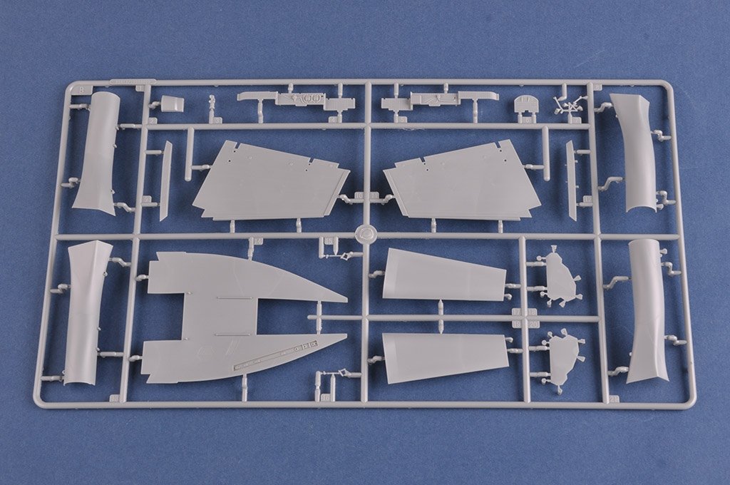 Hobby Boss 85813 F/A-18F Super Hornet 1/48 – image 8