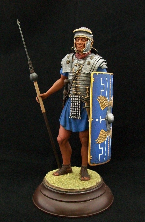 MiniArt 16007 ROMAN LEGIONARY II CENTURY AD 1/16 – image 2