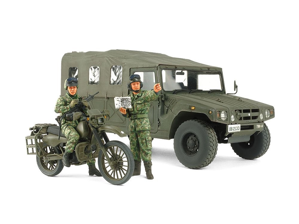 Tamiya 25188 JGSDF Reconnaissance Motorcycle, High Mobility Vehicle Set 1/35 – image 2