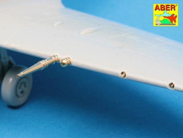Aber A72 002 C wing armament for British fighter Spitfire Mk.VIII to XVI 1/72 – imagen 6