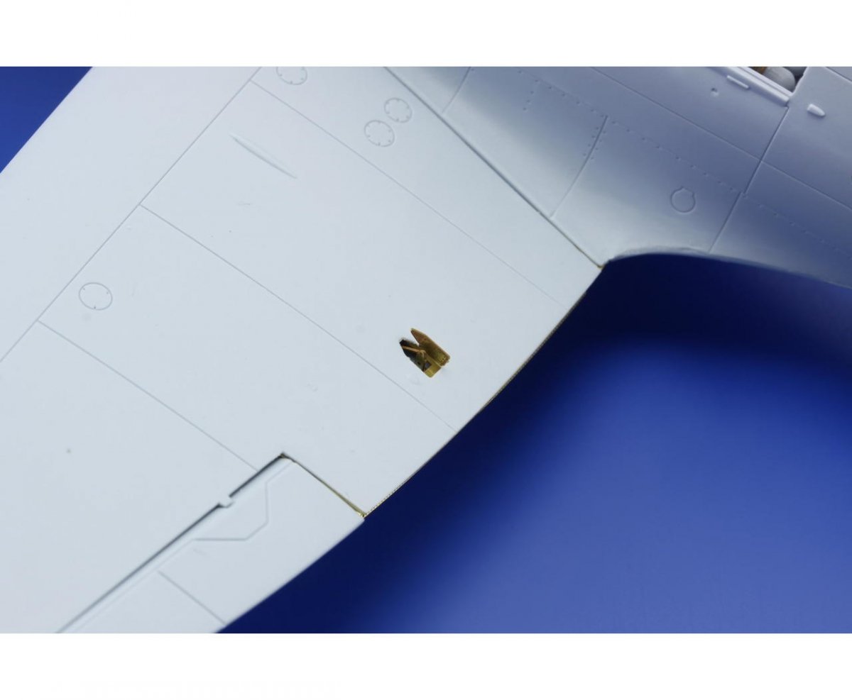 Eduard 48770 Spitfire PR. XIX landing flaps 1/48 Airfix – image 6