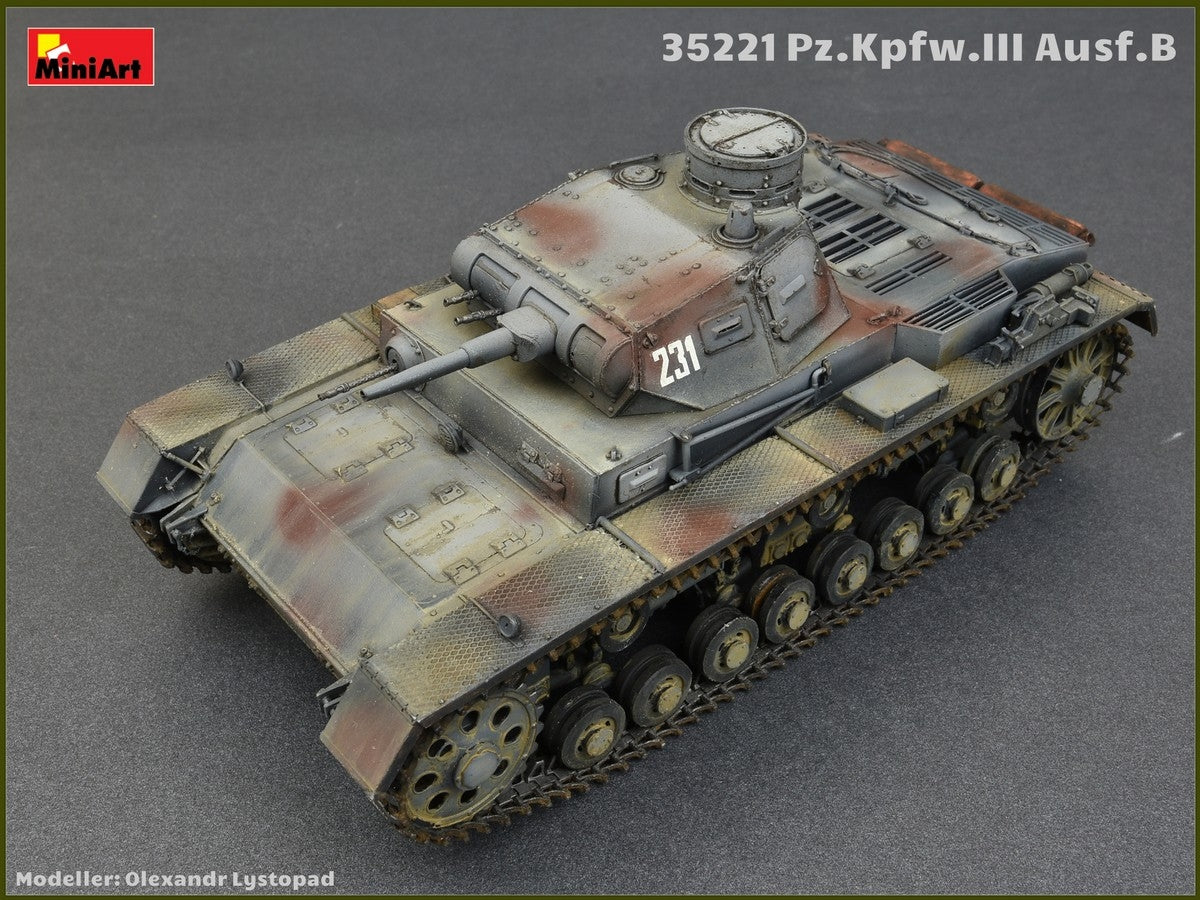 MiniArt 35221 Pz.Kpfw.III Ausf.B w/Crew 1/35 – image 2