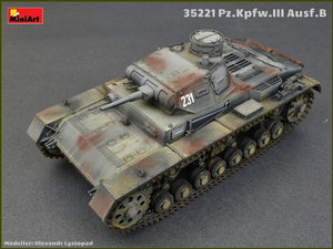 MiniArt 35221 Pz.Kpfw.III Ausf.B w/Crew 1/35 – image 2