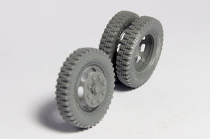 Panzer Art RE35-351 KHD 3000S road wheels (gelande pattern) 1/35 – image 2