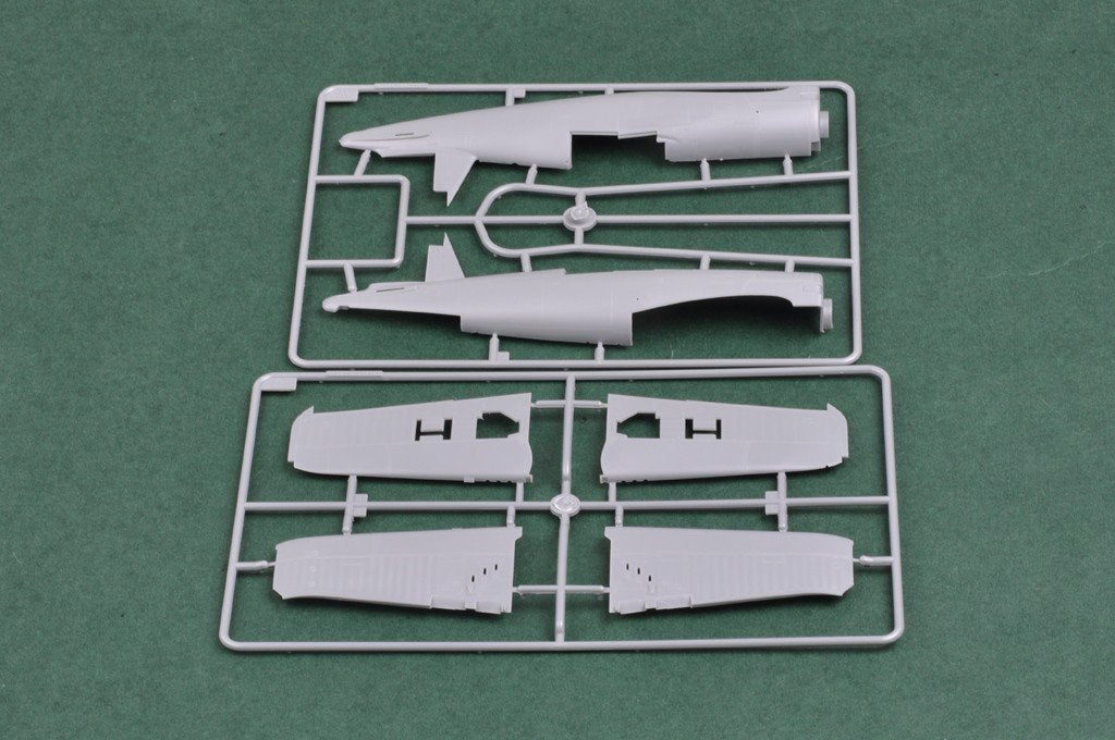 Hobby Boss 80387 F4U-4 Corsair Late version 1/48 – image 5