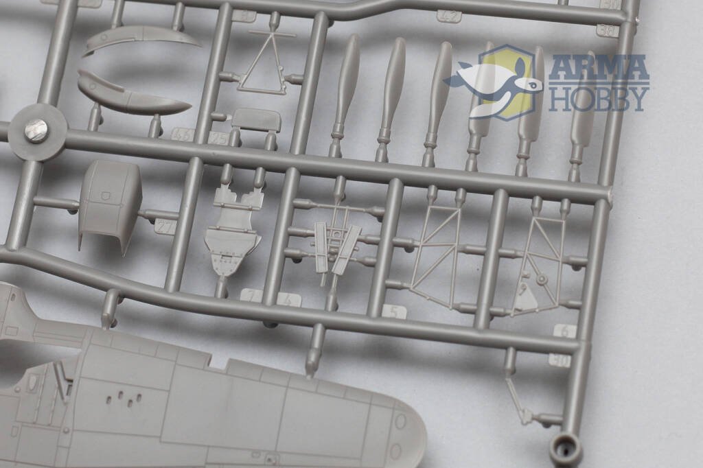 Arma Hobby 70025 Hurricane Mk I Eastern Front - Limited Edition 1/72 – image 11