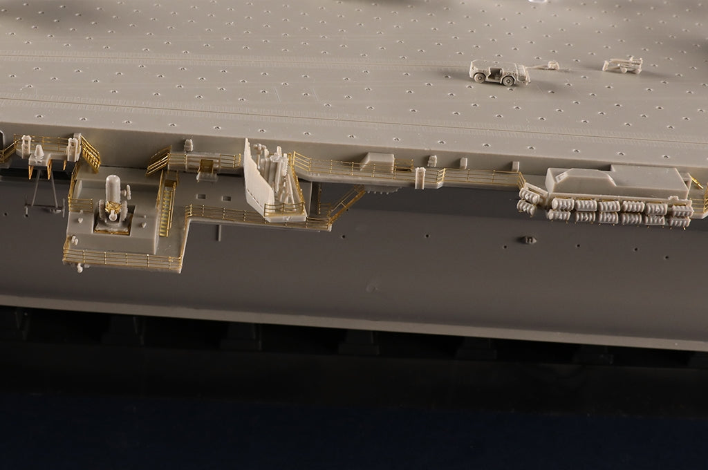 Trumpeter 05638 USS Gerald R.Ford CVN-78 1/350 – Bild 17