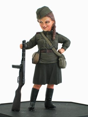 FineMolds FT4 WWII USSR Infantry Woman &amp;amp; PPSh1941 1/12 – immagine 2