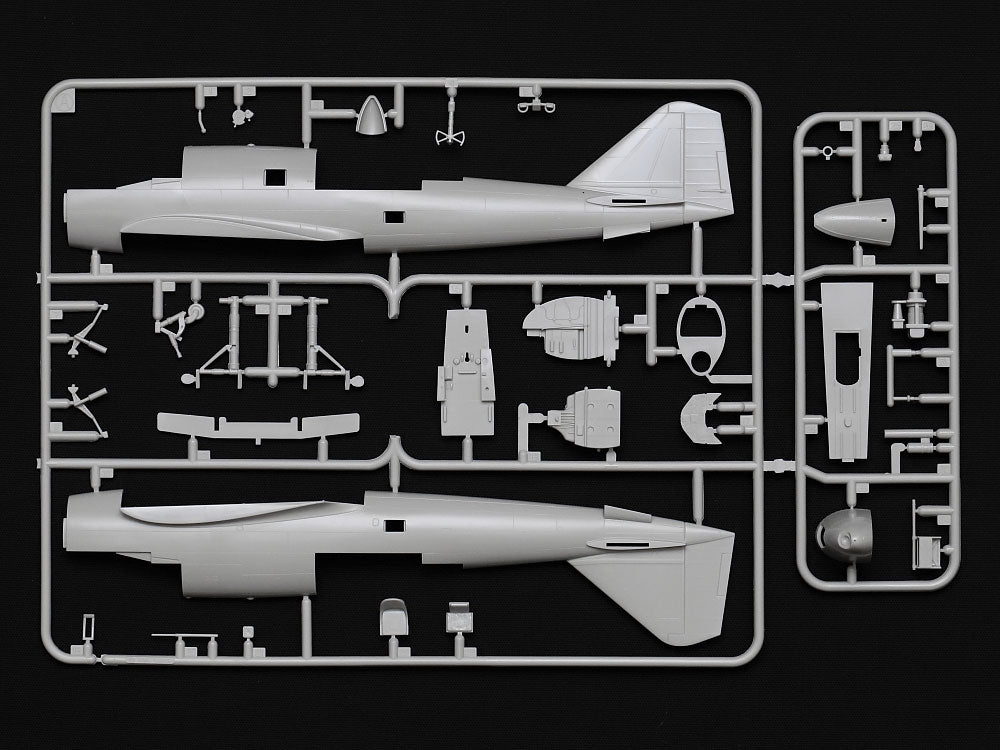 Tamiya 25217 Mitsubishi Ki-46 III Type 100 &amp;amp; 4X4 Light Vehicle Kurogane Set 1/48 – obrázek 8