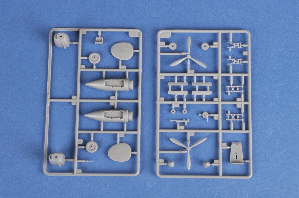 Hobby Boss 80296 Soviet PE 2 Bomber 1/72 – Bild 6