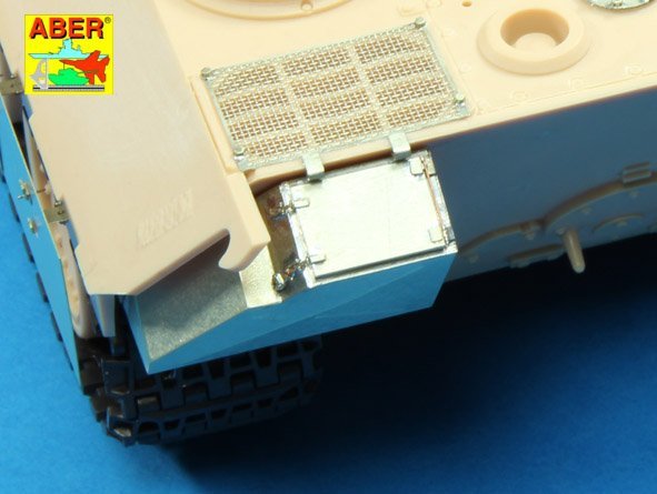 Aber 25020 Rear boxes for (Sd.Kfz. 171) Panther Ausf.A 1/25 – image 10