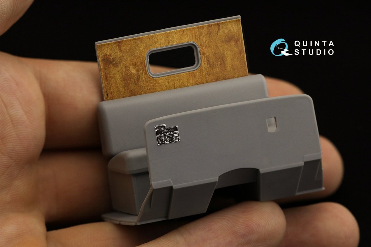 Quinta Studio QD35028 KHD A3000, Magirus S330, KHD S3000, KHD S3000/SS M Maultier 3D-Printed &amp;amp; colored Interior on decal paper (ICM) 1/35 – obrázek 2