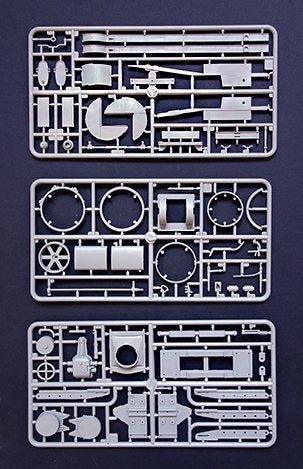 Roden 812 Holt 75 Artillery tractor 1/35 – image 2