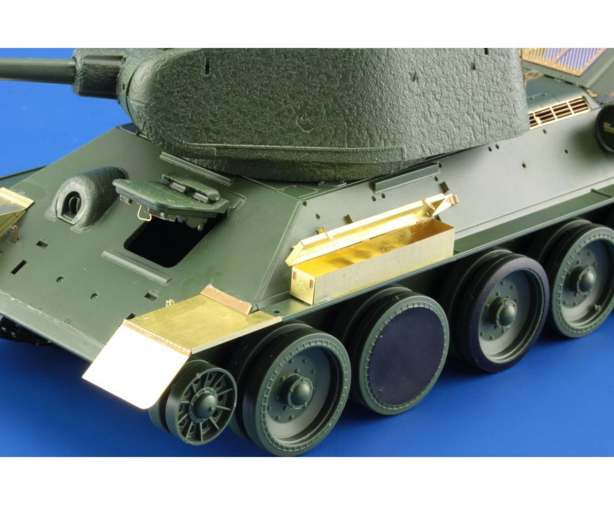 Eduard 36319 T-34/85 1/35 Academy – image 9
