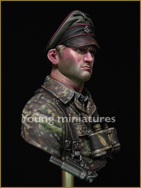 Young Miniatures YM1831 German Waffen SS Officer 1944 1/10 – Bild 6
