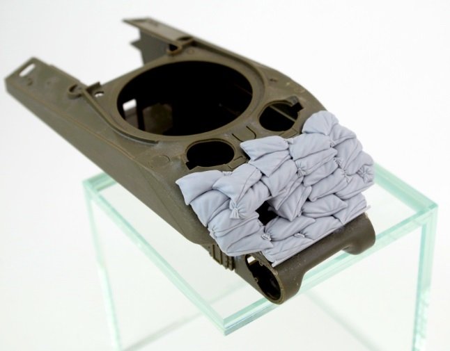 Panzer Art RE35-656 Sandbags armor for M4 “Sherman Composite” 1/35 – Bild 2