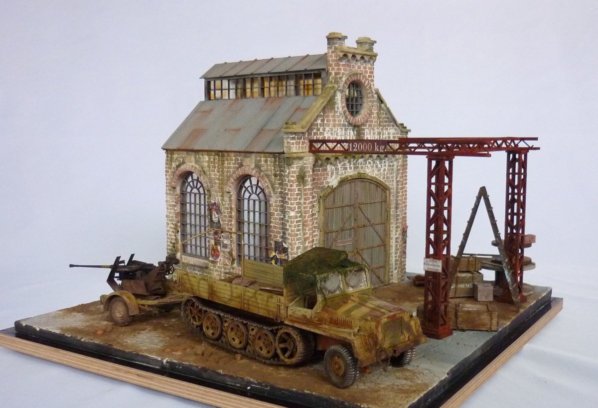 RT-Diorama 35292 Diorama-Base: &amp;quot;Railroad Shed&amp;quot; 1/35 – image 3