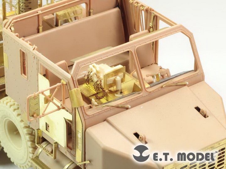 ET Model E35-132 Modern US M1070 Truck Tractor Interior (For HOBBY BOSS 85502) (1/35) – image 5