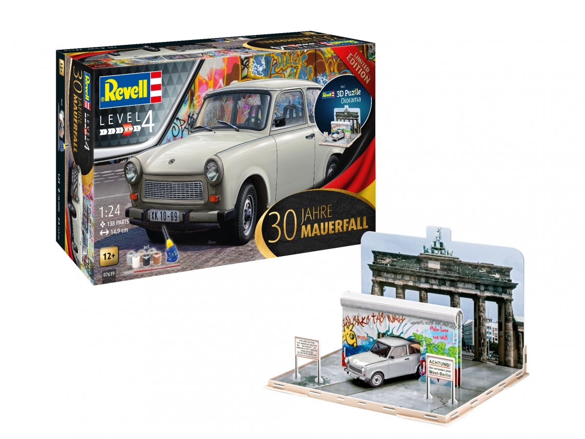 Revell 07619 30th Anniversary &amp;quot;Fall of the Berlin Wall&amp;quot; 1/24