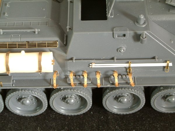 Voyager Model VPE48018 Su-122 1/48 – image 5
