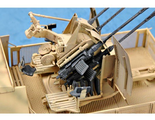 Trumpeter 01524 German 2cm Flakvierling 38 auf Selbstfahrlafette 1/35 – image 5