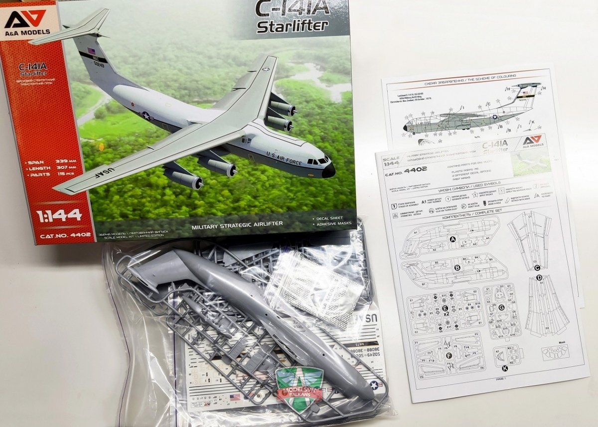 A&amp;amp;A Models 4402 C-141A Military Strategic Airlifter 1/144 – zdjęcie 2