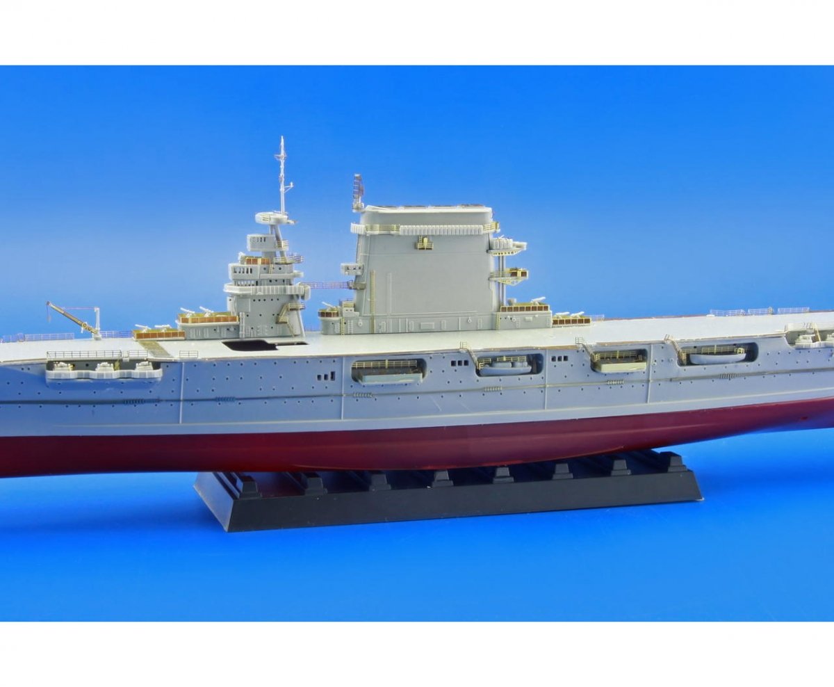 Eduard 17034 USS Lexington CV-2 05/1942 TRUMPETER 1/700 – image 13