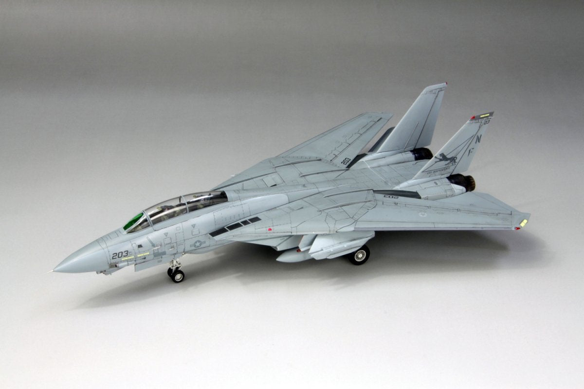 Fine Molds FP32 US Navy F-14A Fighter Aircraft Tomcat 1/72 – image 4