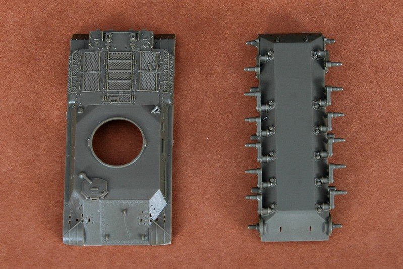 Trumpeter 07217 JAPAN TYPE61 TANK 1/72 – image 5