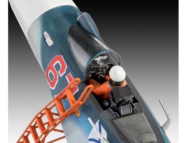 Revell 03911 Sukhoi Su-33 Navy Flanker Model Kit 1/72 – image 3