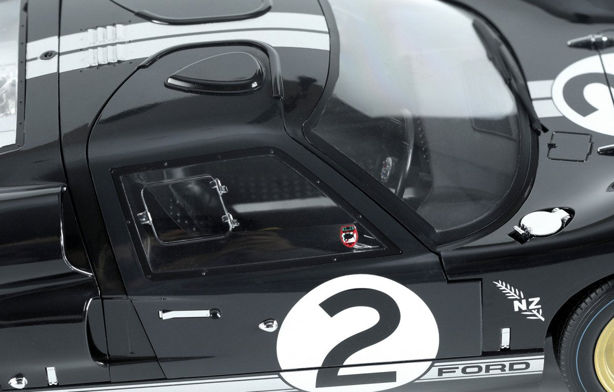 Meng Model RS-003 Ford GT40 Mk.II &amp;#39;66 Champion (pre-colored) 1/12 – Bild 5