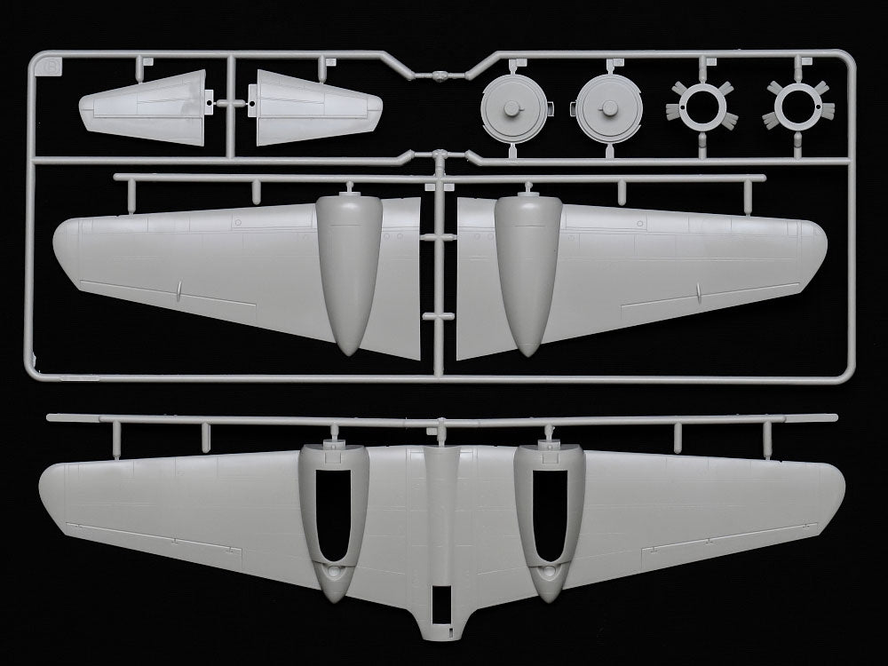 Tamiya 25217 Mitsubishi Ki-46 III Type 100 &amp;amp; 4X4 Light Vehicle Kurogane Set 1/48 – obrázek 9