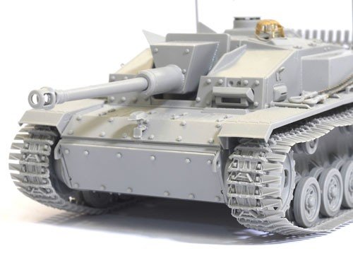 Dragon 6644 StuG III Ausf.F8 Late Production w/Winterketten 1/35 – obrázek 8