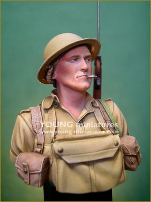 Young Miniatures YM1859 British Soldier Battle of EL ALAMEIN 1942 1/10 – immagine 3