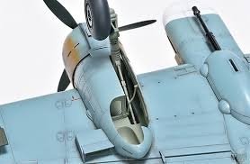 Zoukei-Mura SWS3217 Henschel Hs 129 B-2/RⅢ 1/32 – image 4