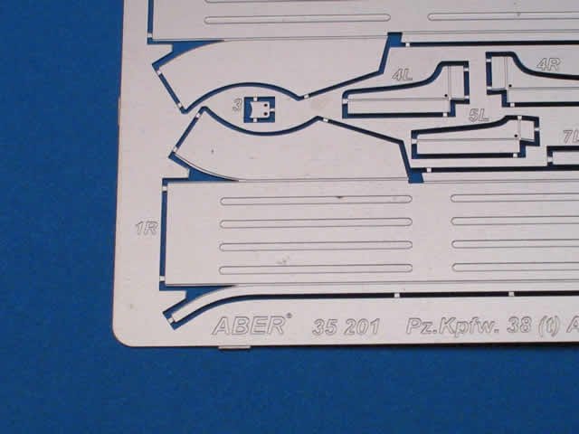 Aber 35201 German light tank Pz.Kpfw. 38(t) Ausf. E/F/G - vol. 2 - additional set - fenders 1/35 – image 4
