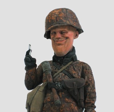 FineMolds FT1 WWII German Soldier &amp;amp; ZB26 1/12 – image 3
