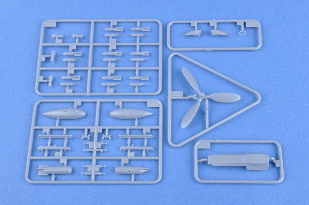 Hobby Boss 81718 Focke Wulf FW 190D-11 1/48 – obrázek 7