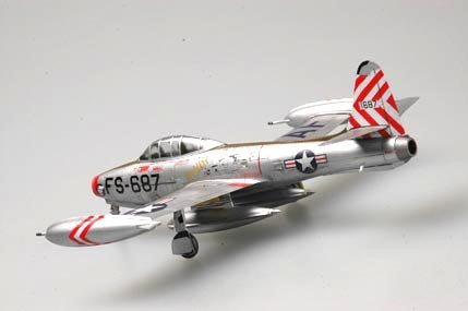 Hobby Boss 80246 F-84E Thunderjet Fighter 1/72 – Bild 5