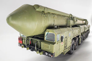 Trumpeter 01082 15U175 TEL of RS-12M1 Topol-M ICBM complex 1/35 – obrázek 2