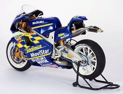 Tamiya 14083 Suzuki RGV Gamma 1/12 – obrázek 2