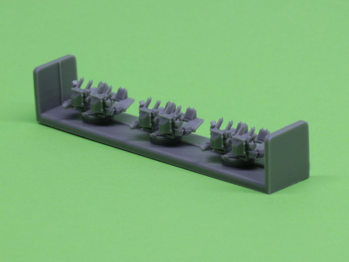 Master SM-350-094 USN 40 mm/56 Bofors quadruple mount ver.2 / with Mk-51 director - (resin, PE and turned parts) - (6pcs) 1/350 – immagine 4