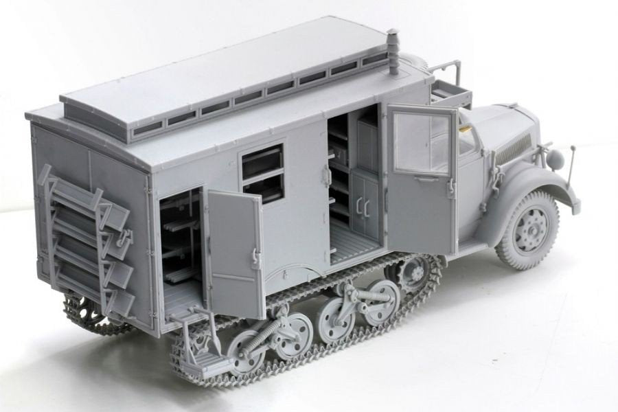 Dragon 6766 Sd.Kfz.3 Maultier Ambulance 1/35 – immagine 13