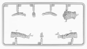 MiniArt 35363 GERMAN SPG CREW 1/35 – image 6