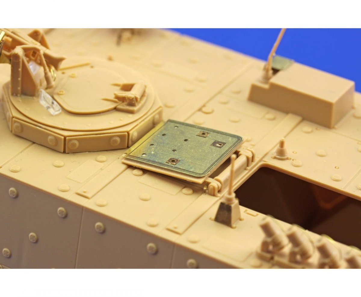 Eduard 36215 Boxer MRAV 1/35 Hobby Boss – image 5