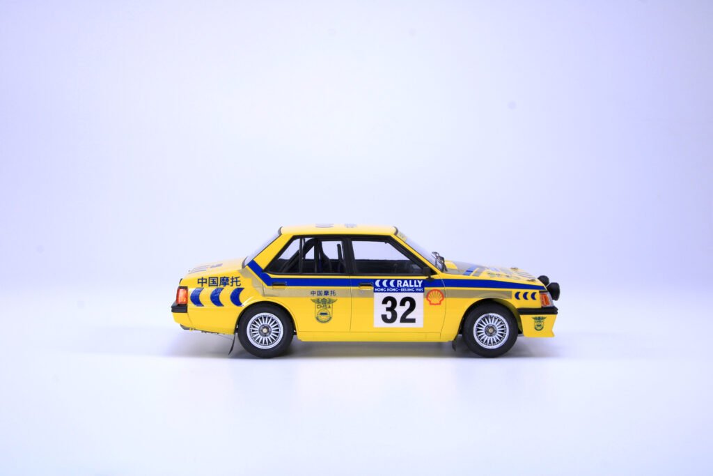 NuNu PN24032 Mitsubishi Lancer Turbo 85 Hong Kong-Beijing Rally 1/24 – obrázek 7