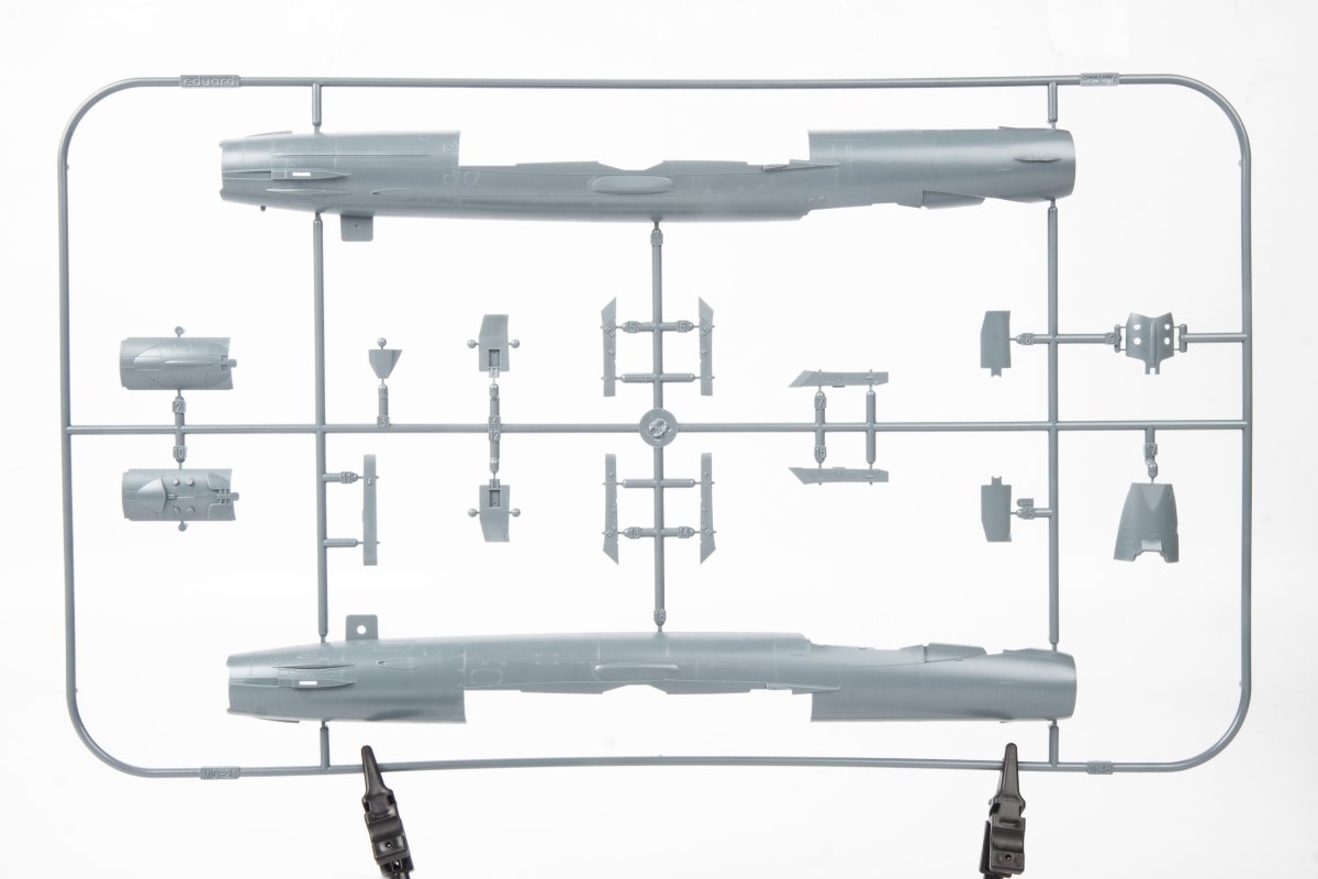 Eduard 84177 MiG-21MF 1/48 – zdjęcie 9