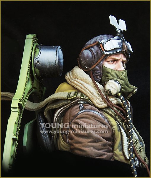 Young Miniatures YM1868 RAF Spitfire Mk.l Pilot WWll 1/10 – immagine 7
