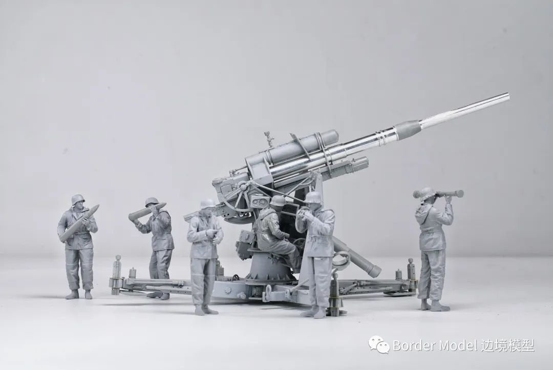 Border Model BT-013 German 88mm Gun Flak36 w/6 anti-aircraft artillery crew members 1/35 – obrázek 4
