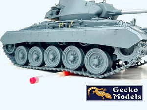 Gecko Models 16GM0038 US M24 Light Tank Chaffee WWII Version 1/16 – obrázek 19